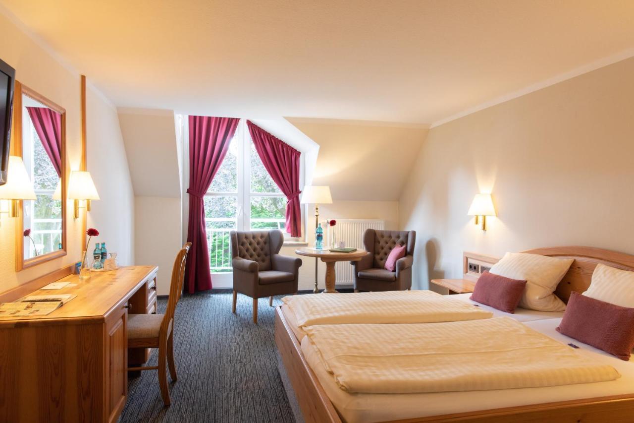 Hotel Altes Stadthaus Westerstede Extérieur photo